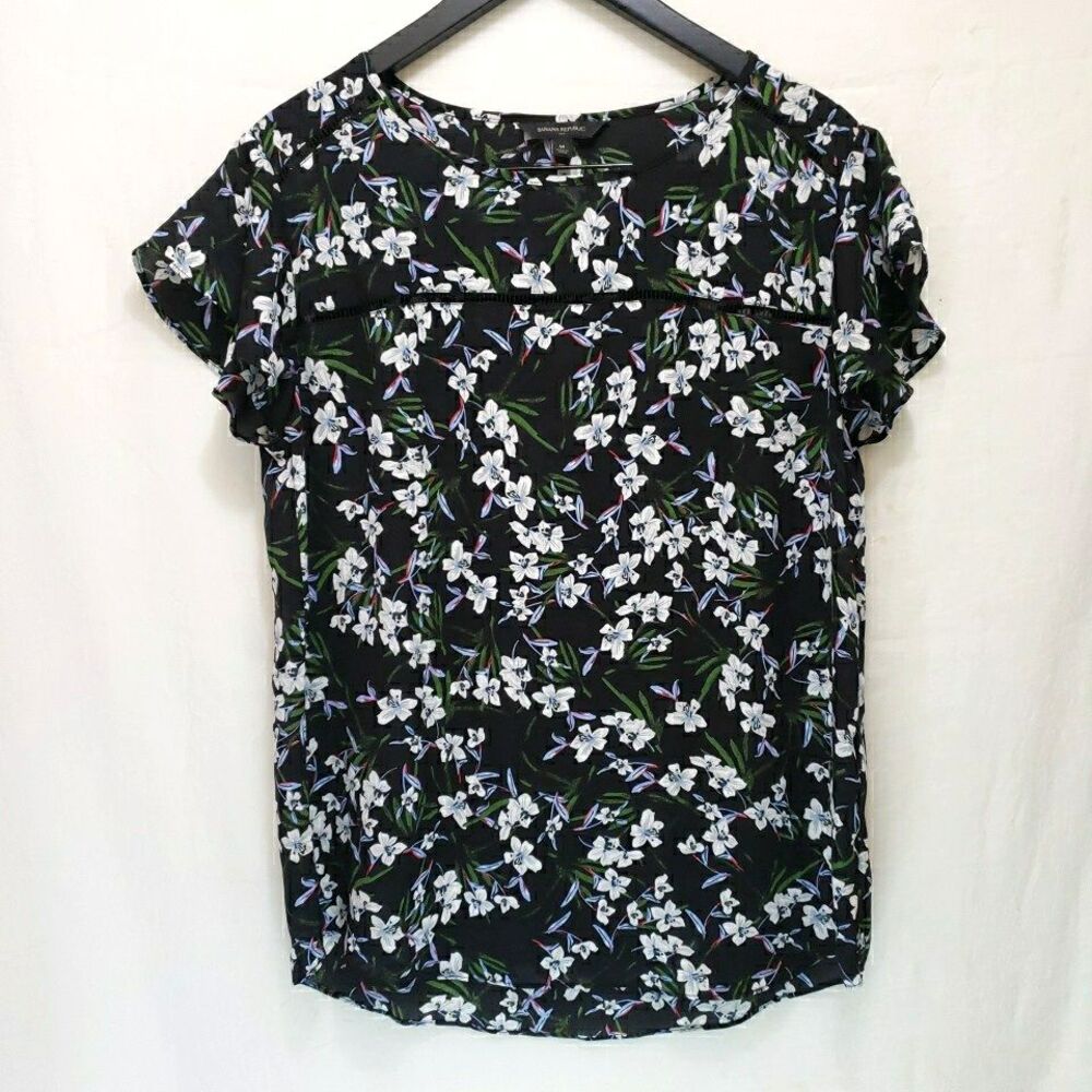Banana Republic Womens Medium Black Floral Flutter Sleeve Top Blouse Lace Accent